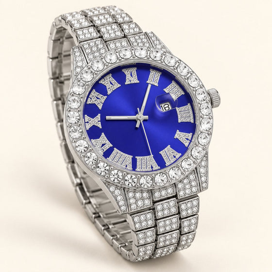 Silberne iced out Uhr mit blauem Zifferblatt