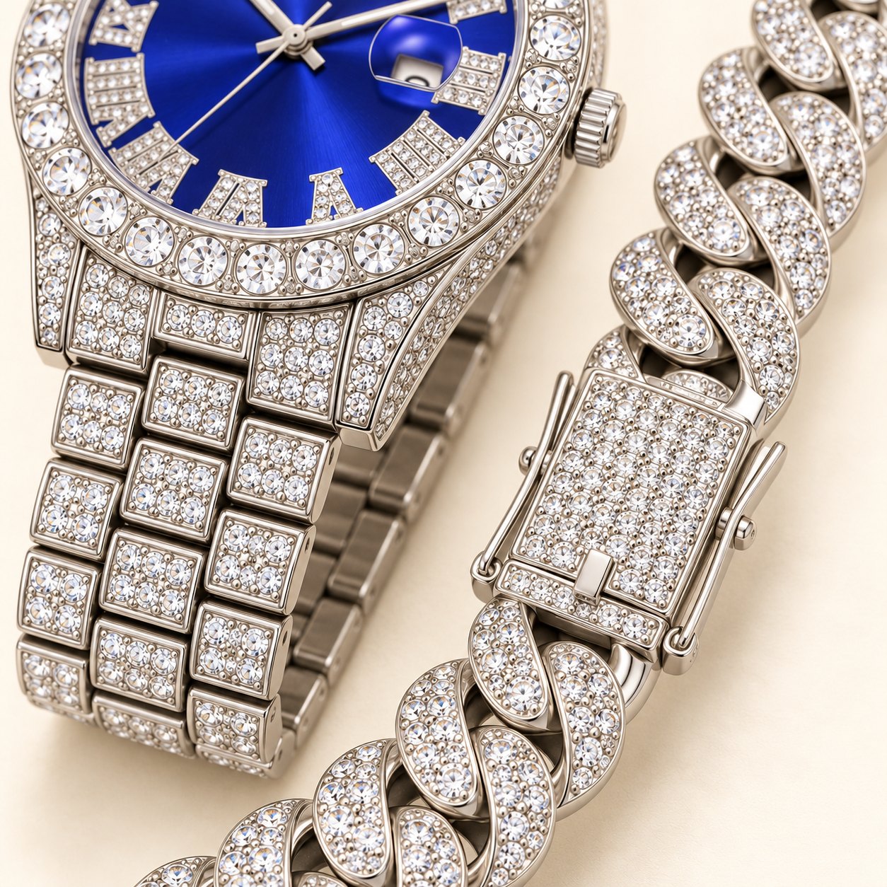 Iced out Uhr Set Herren mit Kreuz-Kette: Nahaufnahme von Armband und Verschluss